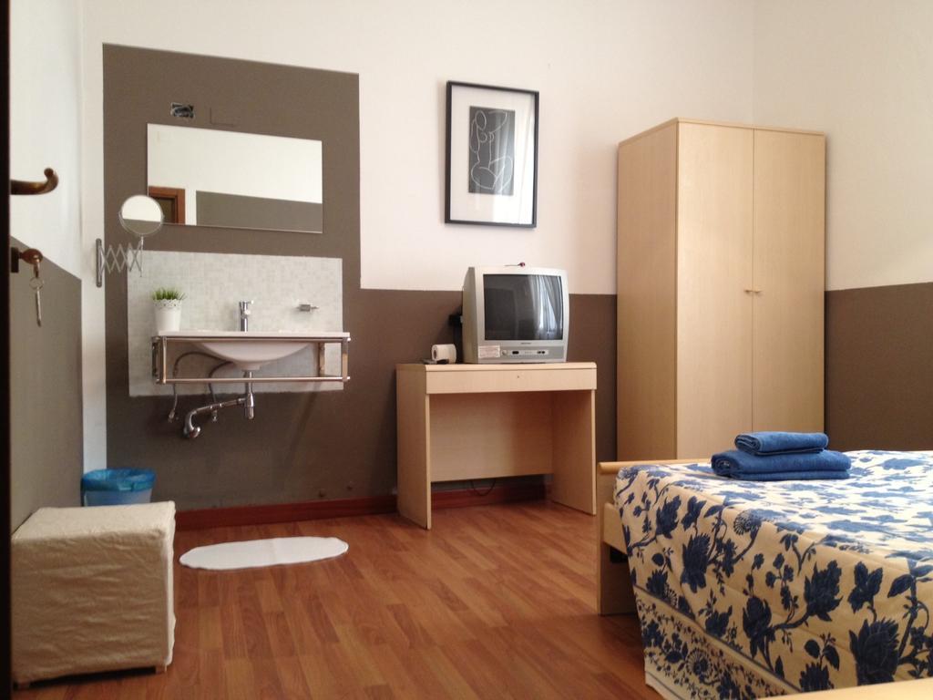 Hotel Genziana Генуа Екстериор снимка